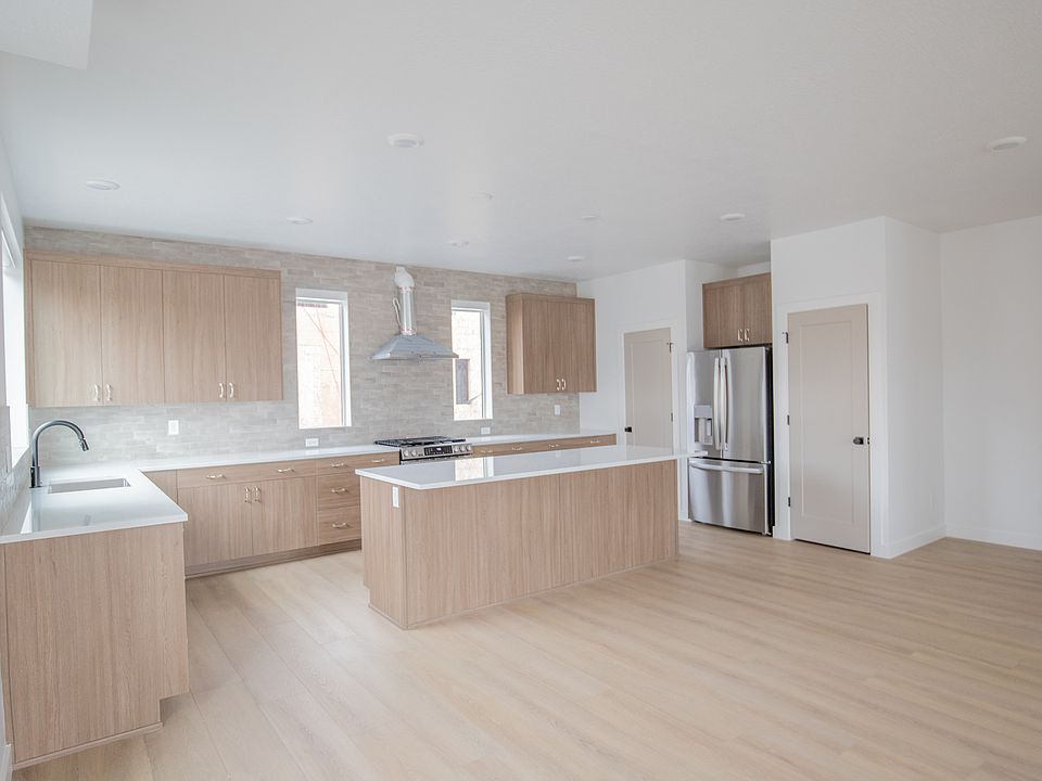 2nd image of 3783 E Grape Ivy Ct S #105