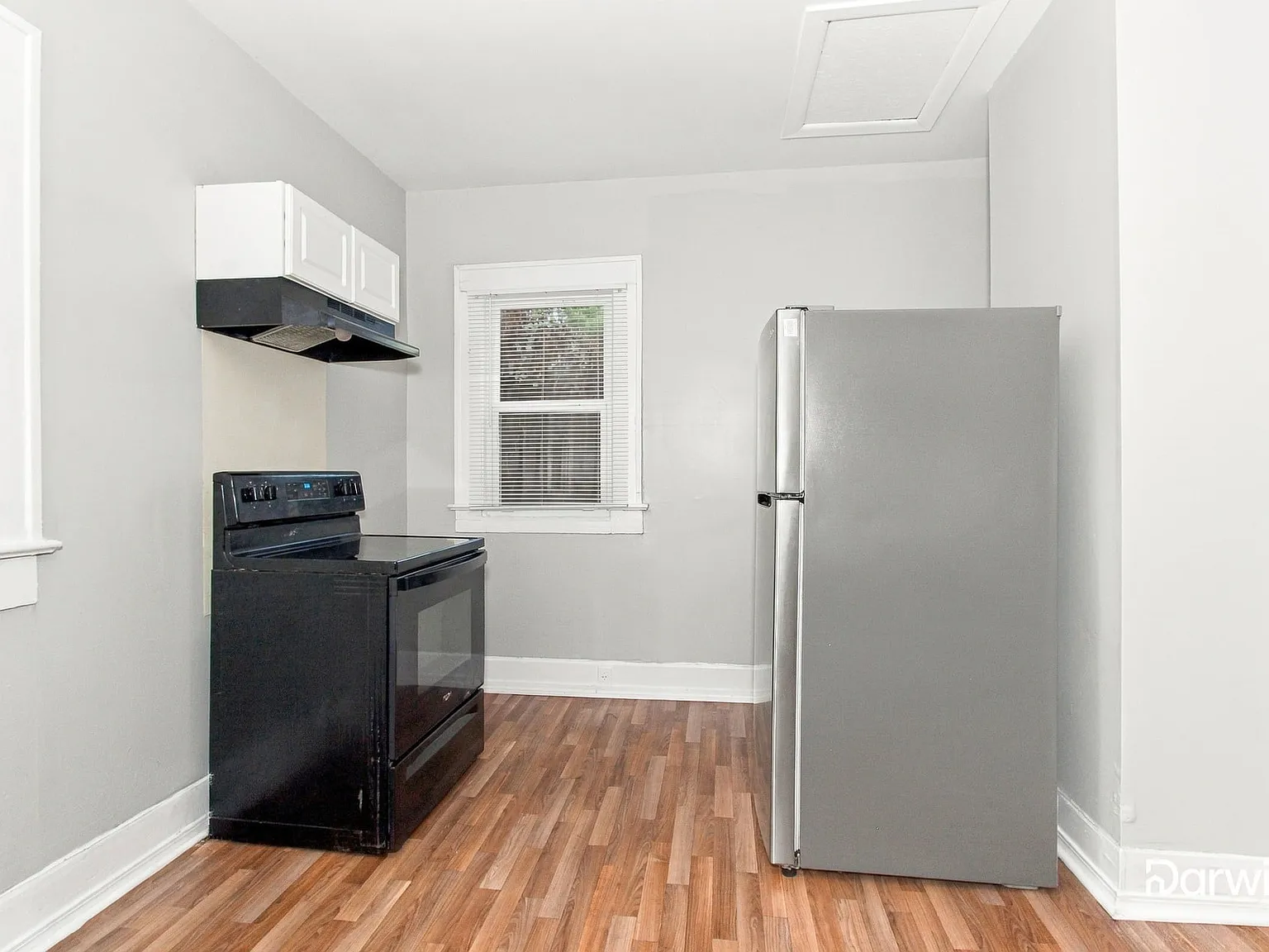 2 bed, 1.0 bath, 1120 sqft, $905 — Photo 3