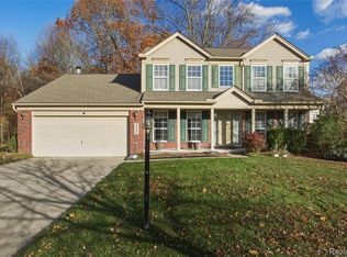 15459 Brookside Dr, Belleville, MI 48111