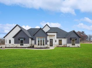 1083 Glenoaks Dr, Weatherford, TX 76088