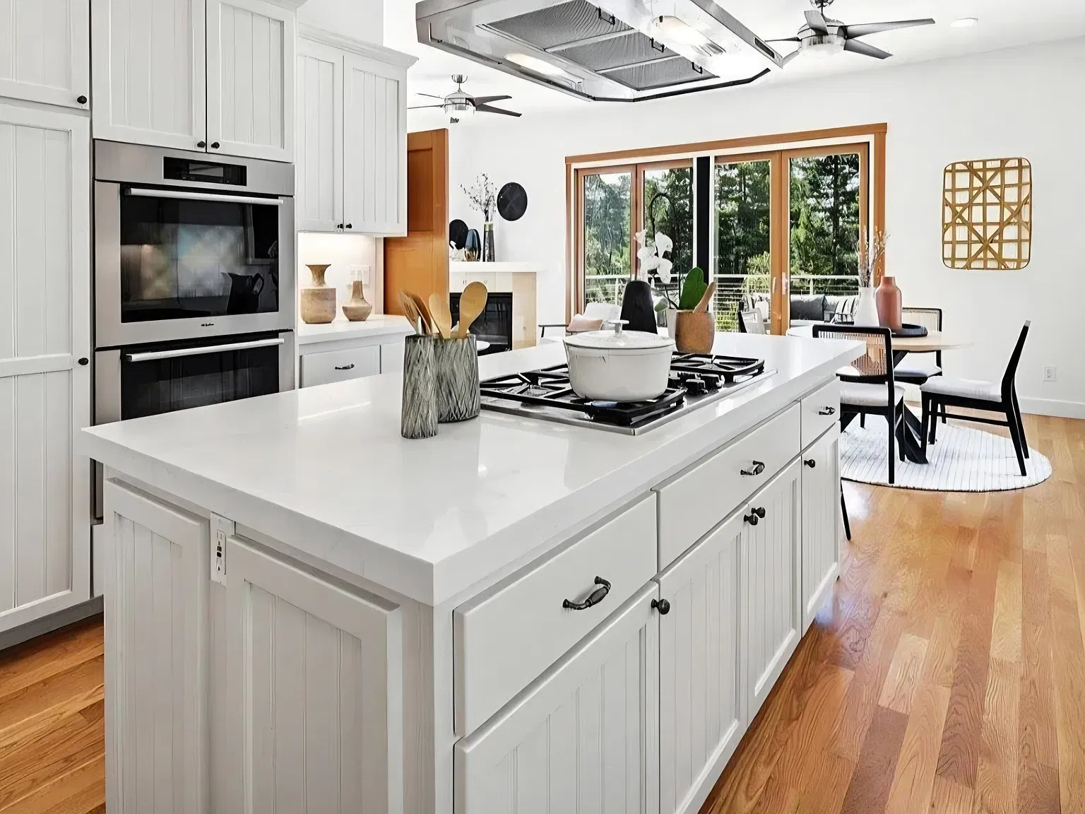 4 bed, 3.5 bath, 3473 sqft, $7,500 — Photo 3