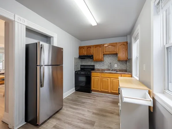 233 Bidwell Avenue image 5 of 16