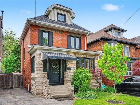 30 Province St S, Hamilton, ON L8K 2K6