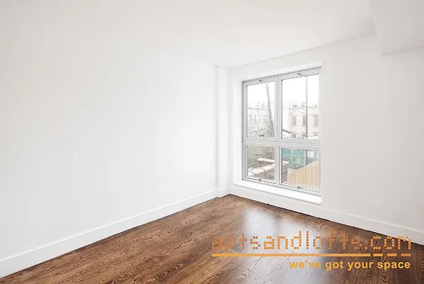 Rented by aptsandlofts.com | media 14