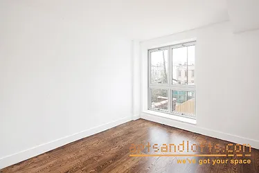 Rented by aptsandlofts.com