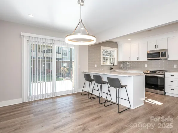 2628 Park Rd APT F, Charlotte, NC 28209