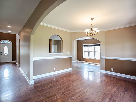 2nd image of 2398 Senseney Dr