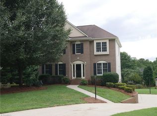 135 Amhill Ct, Clemmons, NC 27012