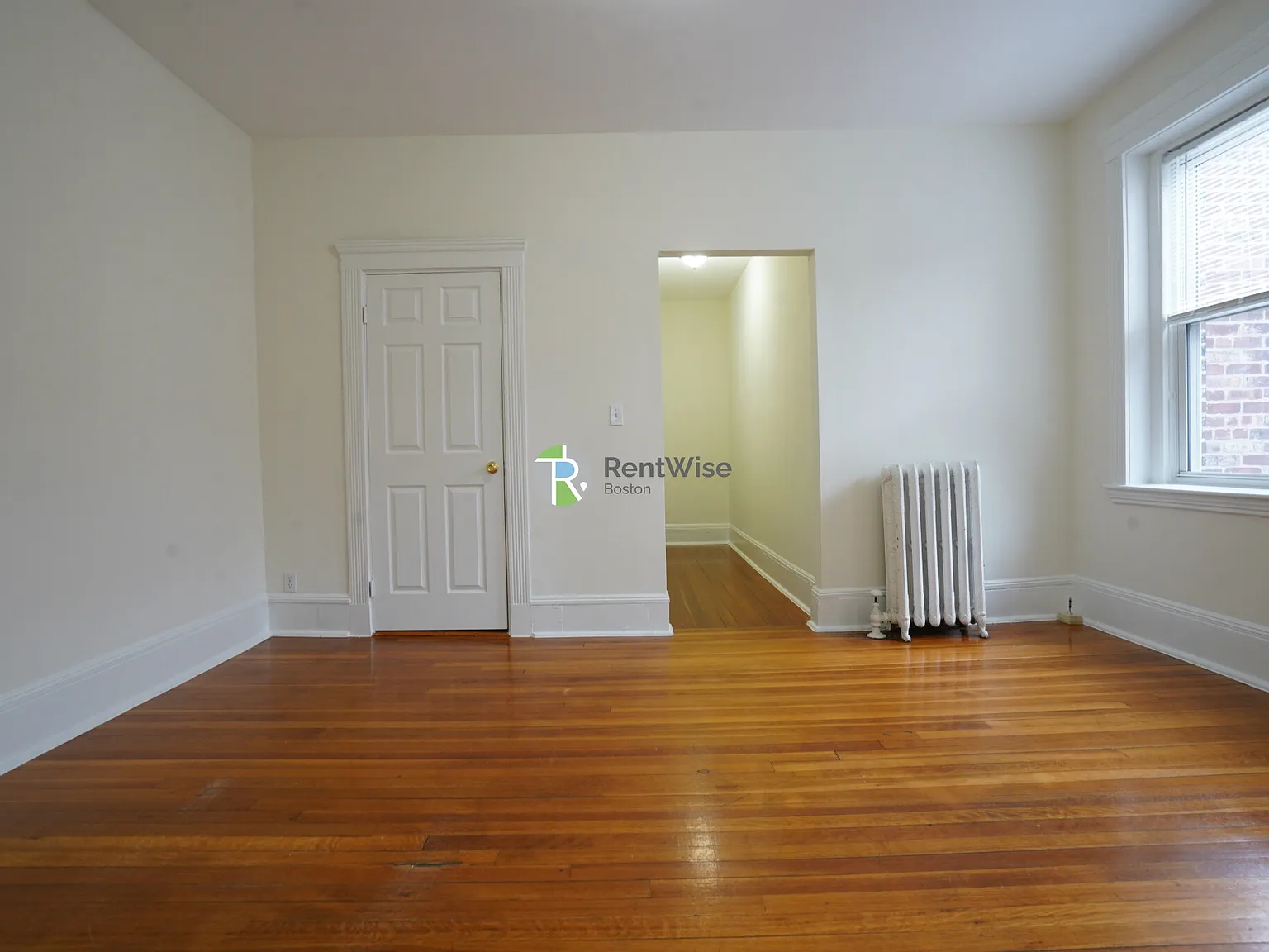 1 bed, 1.0 bath, $2,300 — Photo 2