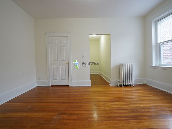 2nd image of 73 Brighton Ave APT 6