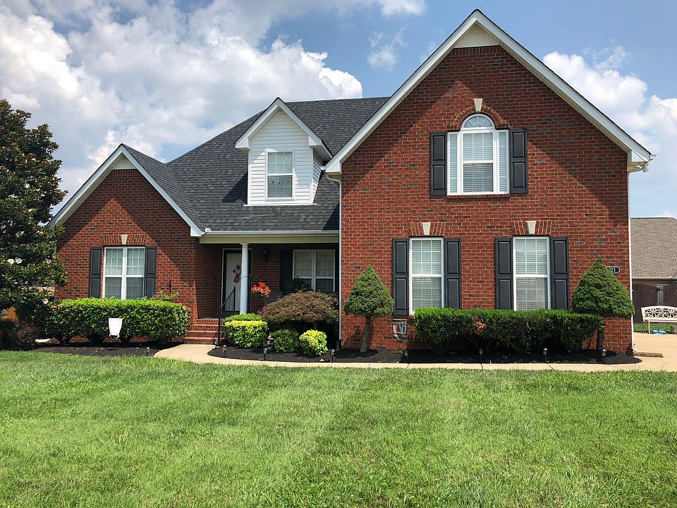 1st image of 323 Sayre Ln