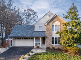 9700 S Run Oaks Dr, Fairfax Station, VA 22039