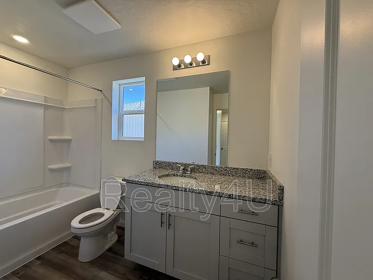 203 E Arcade Dr #1 — Photo 22
