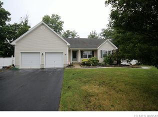 10 Lucille Ct, Little Egg Harbor, NJ