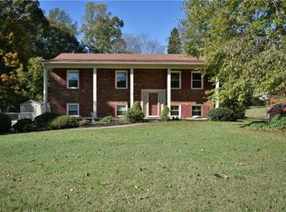 6050 Bobbybrook Dr, Clemmons, NC 27012