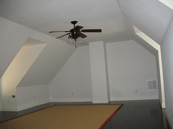 Upstairs Bonus Room