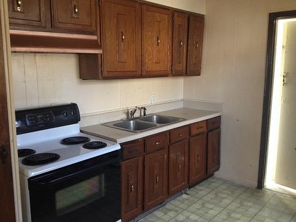 5th image of 2517 Louise St
