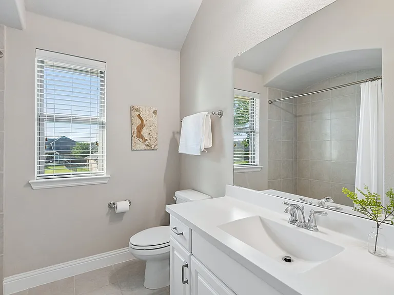 7909 Bonham Cv — Photo 24