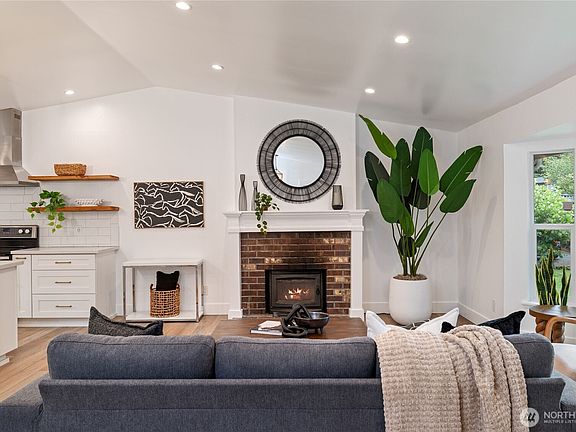 5th image of 14008 55th Avenue NW