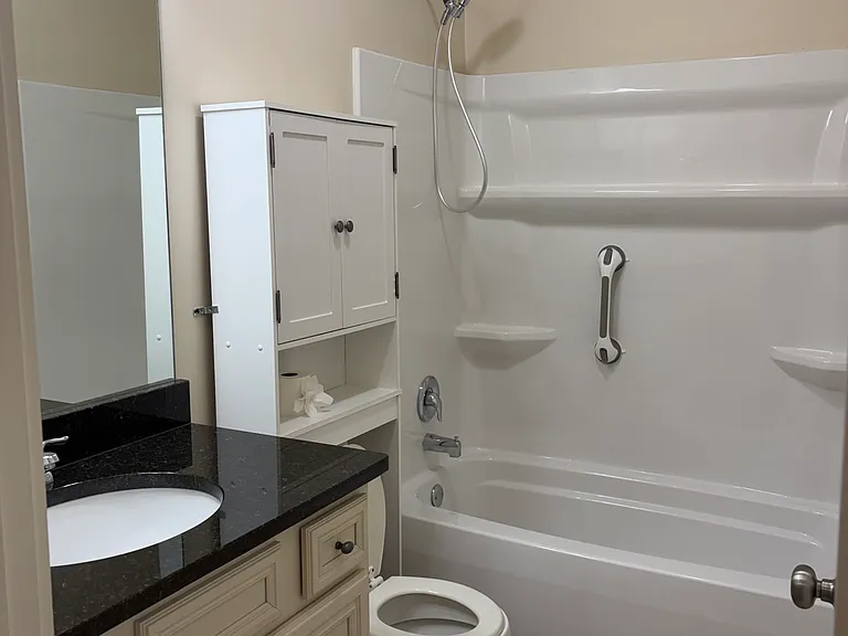 1045 Crawford Ct — Photo 9