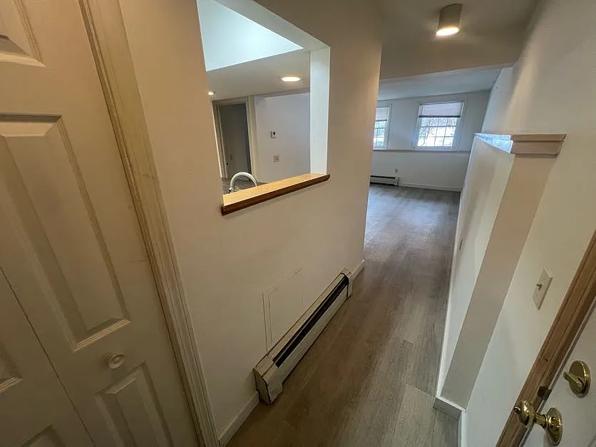 Building Photo - 30 Wolf Rd #705