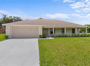 1810 SW 3rd Ter, Cape Coral, FL 33991