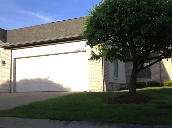 13304 Highland Cir, Sterling Heights, MI 48312