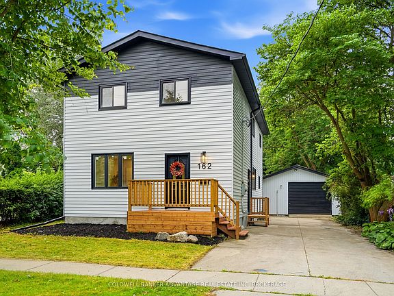 2nd image of 162 Dufferin St E