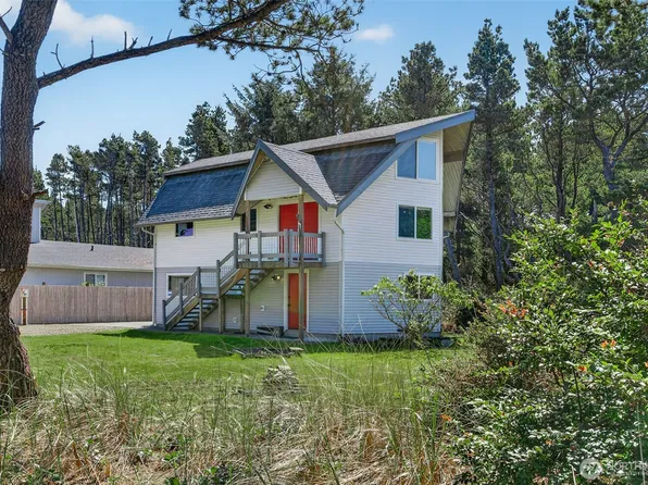 1200 232nd Lane, Ocean Park, WA 98640