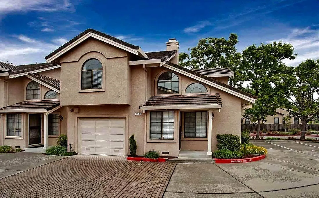 19976 Lorena Cir photo 1