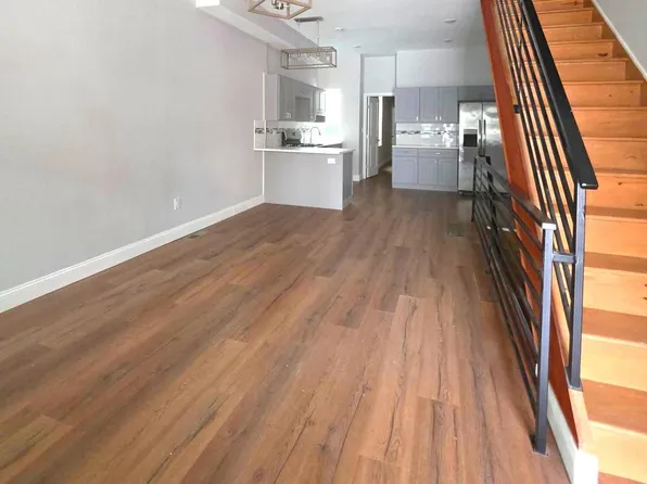 5520 Master St, Philadelphia, PA 19131