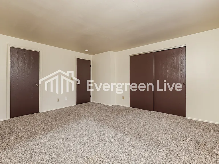 8203 Mount Carmel St — Photo 10