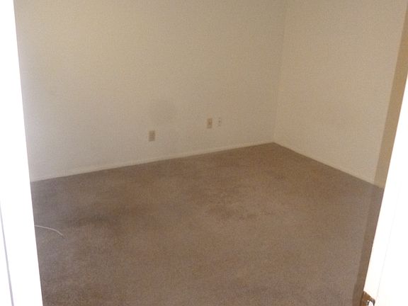 2nd image of 1179 E Cochise Dr