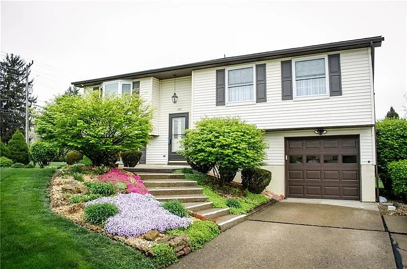 100 Cranbrooke Dr photo 1