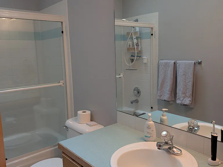 455 Derry Dr — Photo 3