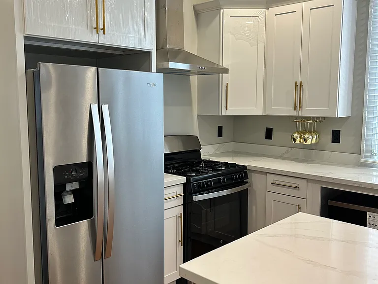 954 Picheloup Pl — Photo 2