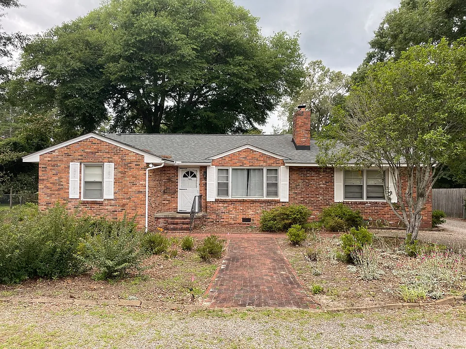 106 Silver Bluff Rd