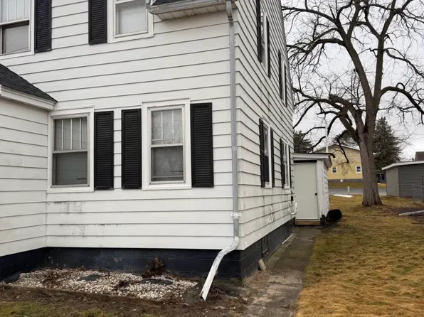 1623 Kilbourn Ave #2, Tomah, WI 54660