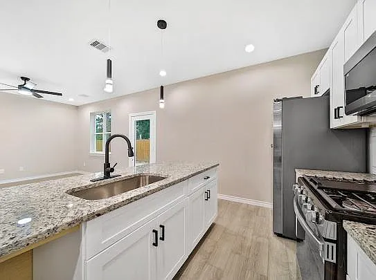 7414 Mount St — Photo 3