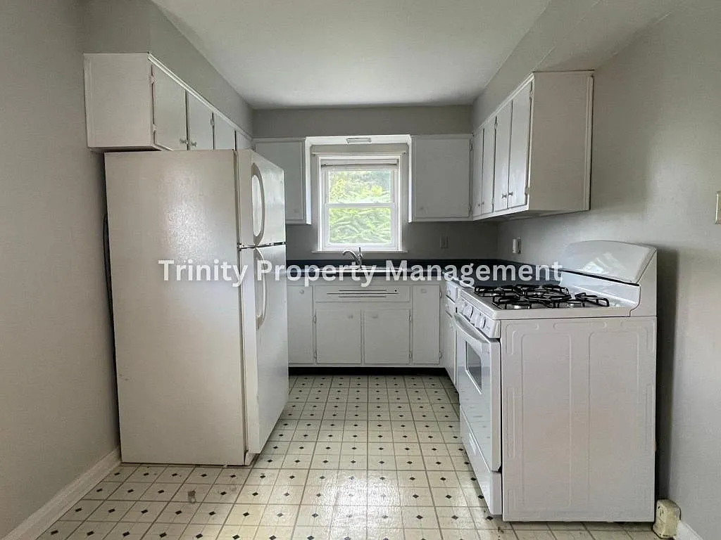 518 Haymond Hwy, Unit 4 — Photo 3