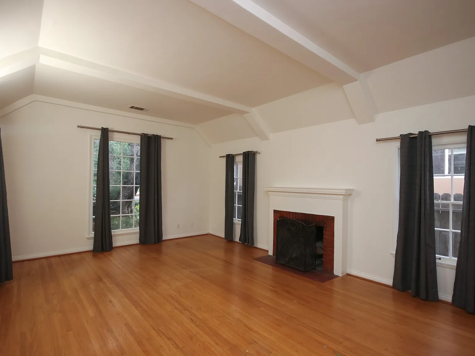 2 bed, 1535 sqft, $3,750 — Photo 4