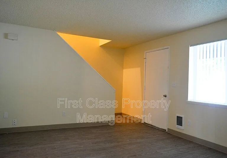 1673 Dollar St — Photo 16