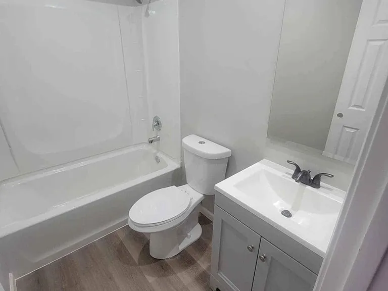 333 NW Millstone Cir #333 — Photo 6