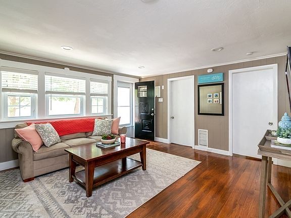 4th image of 235 Idlewell Blvd