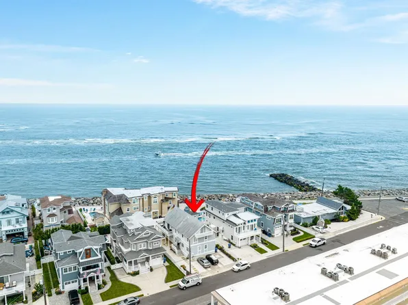 135 7th St, Avalon, NJ 08202