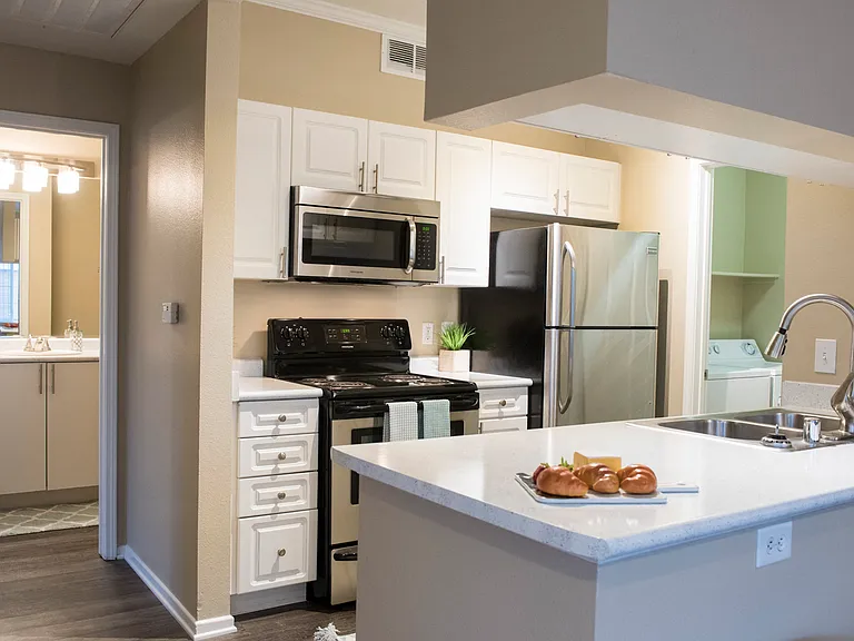 Stonegate Apartments — Photo 19
