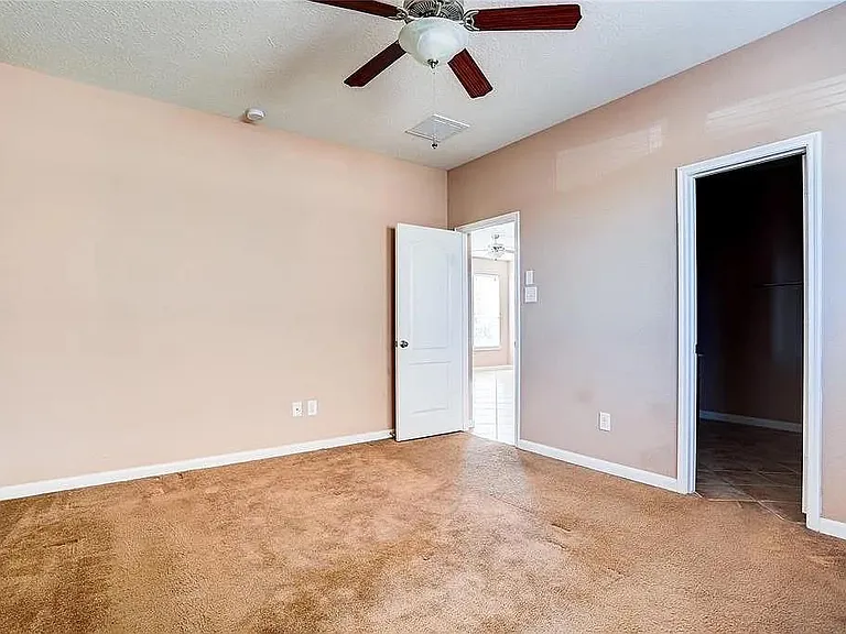 907 Aft Valley Dr — Photo 13