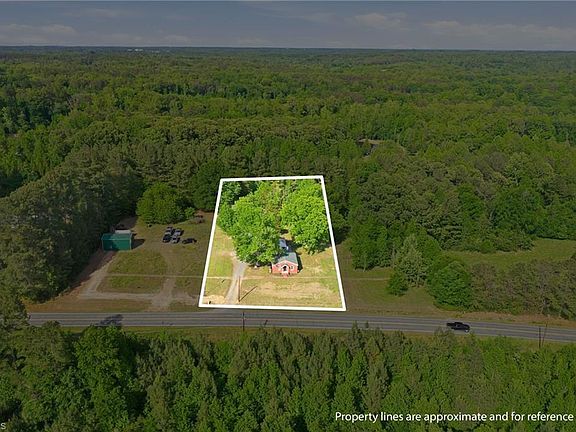 2nd image of 2317 Mount Hope Church Rd