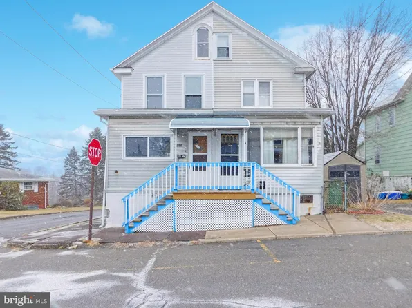 248-250 W Hazard St, Summit Hill, PA 18250