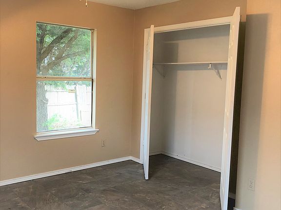 2nd image of 3603 Pinebrook Dr